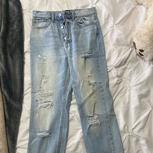 🤍3/35 BDG mom jeans